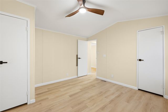 821 Flamingo Road, Granbury, TX 76049