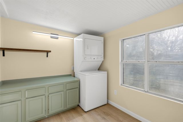 821 Flamingo Road, Granbury, TX 76049