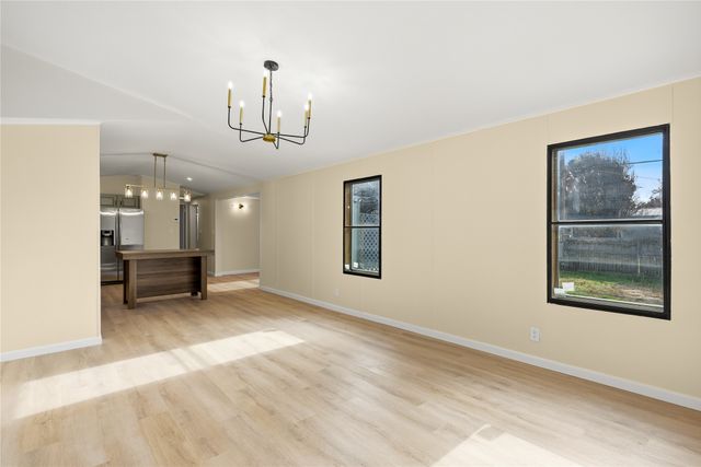 821 Flamingo Road, Granbury, TX 76049