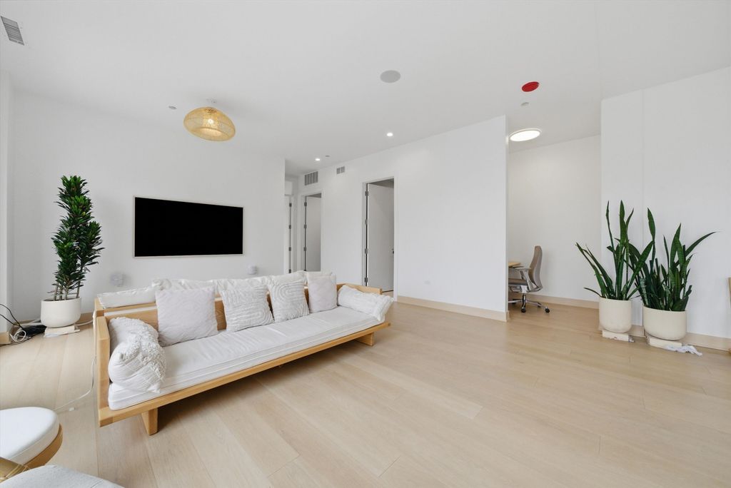 305 S Racine Avenue 5A, Chicago, IL 60607 — photo 5