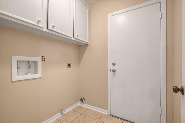 17163 Beaver Springs Drive 14, Houston, TX 77090