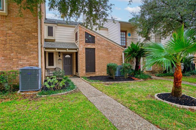 17163 Beaver Springs Drive 14, Houston, TX 77090