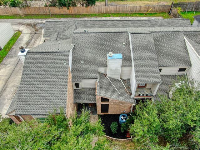 17163 Beaver Springs Drive 14, Houston, TX 77090