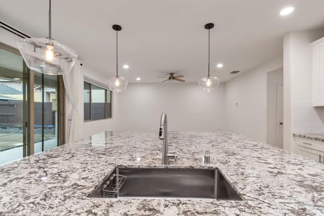 12721 Quantum Way, Rancho Cordova, CA 95742