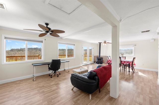 175 Settlers TRL, Elgin, TX 78621