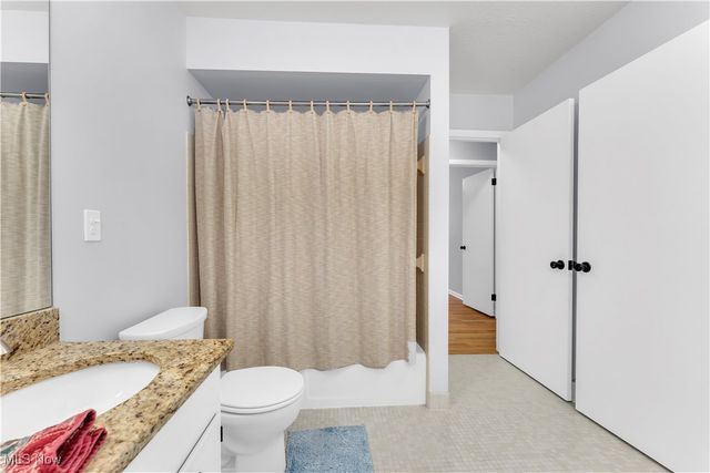 15116 W 130th Street, Strongsville, OH 44136