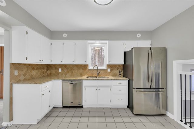 15116 W 130th Street, Strongsville, OH 44136