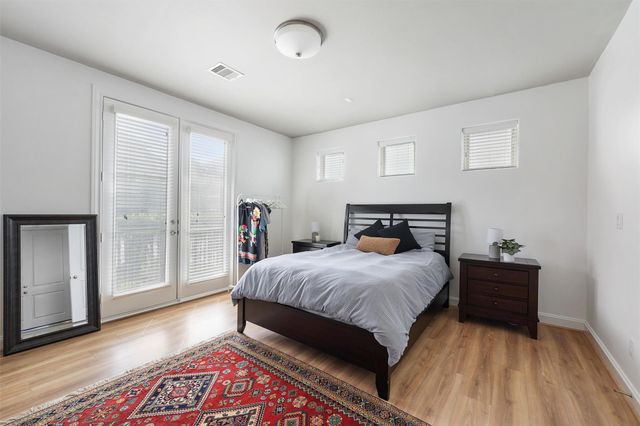 5612 Kiam Street, Houston, TX 77007