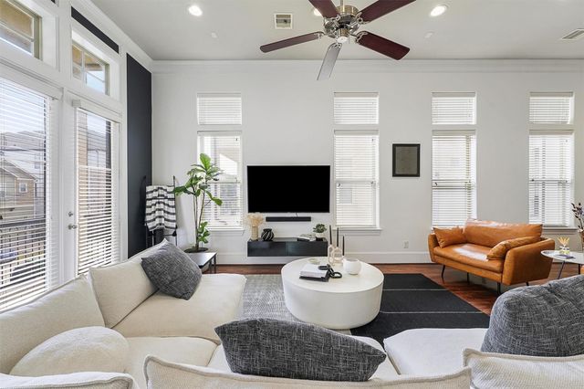 5612 Kiam Street, Houston, TX 77007