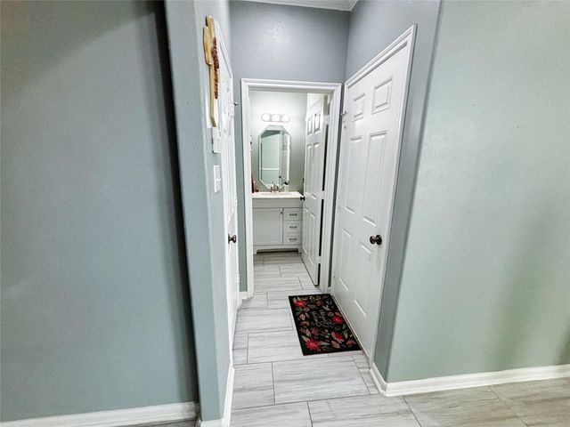 7915 Corrian Park Circle, Houston, TX 77040