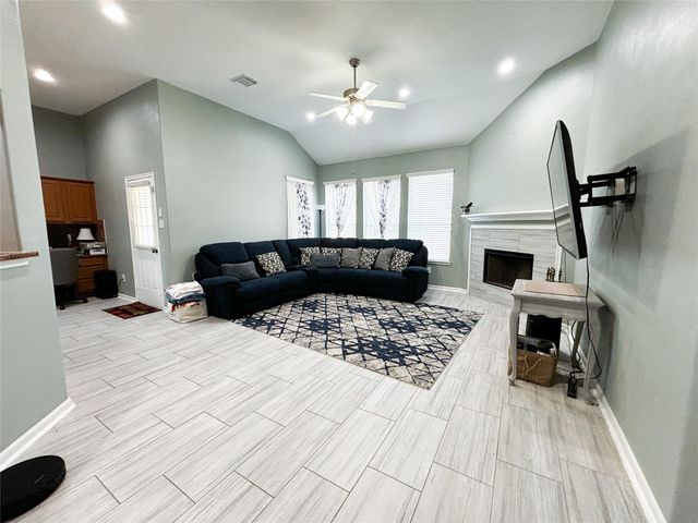 7915 Corrian Park Circle, Houston, TX 77040