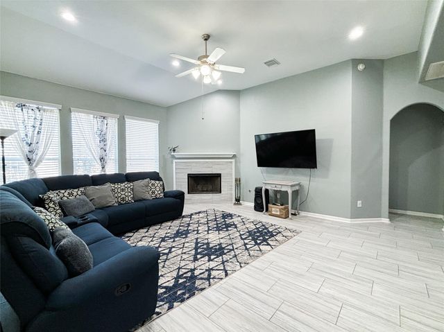 7915 Corrian Park Circle, Houston, TX 77040