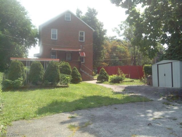 2724 Woodhill Road, Cleveland, OH 44104