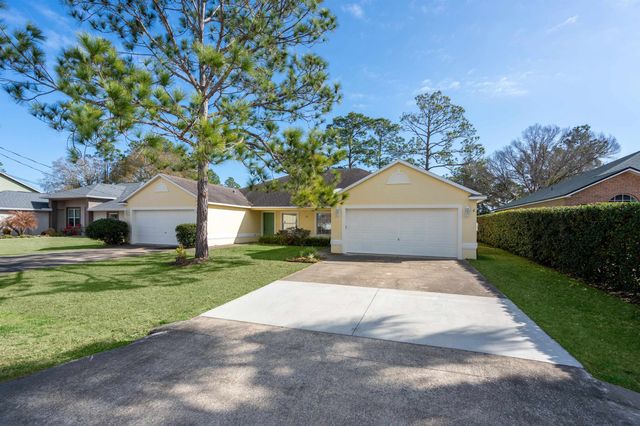 25 Rainstone Ln, Palm Coast, FL 32164