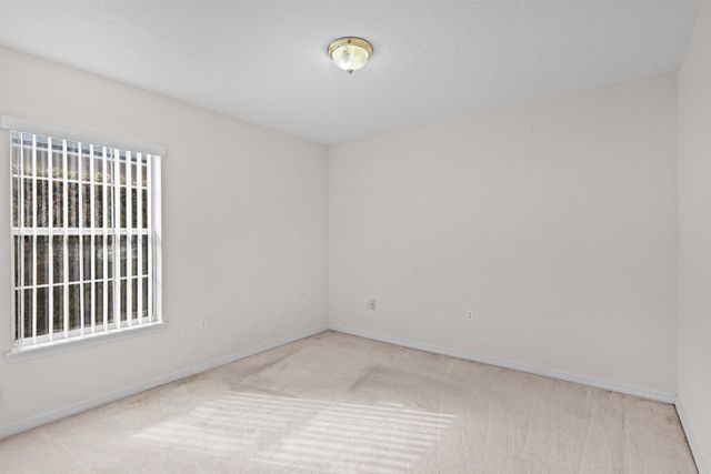 25 Rainstone Ln, Palm Coast, FL 32164