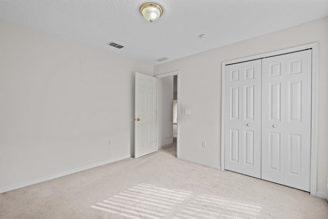 25 Rainstone Ln, Palm Coast, FL 32164