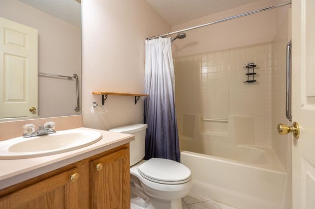 25 Rainstone Ln, Palm Coast, FL 32164