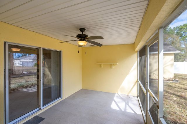 25 Rainstone Ln, Palm Coast, FL 32164