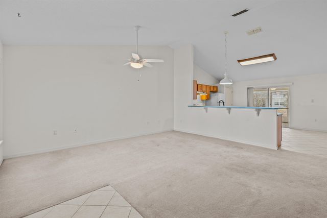 25 Rainstone Ln, Palm Coast, FL 32164