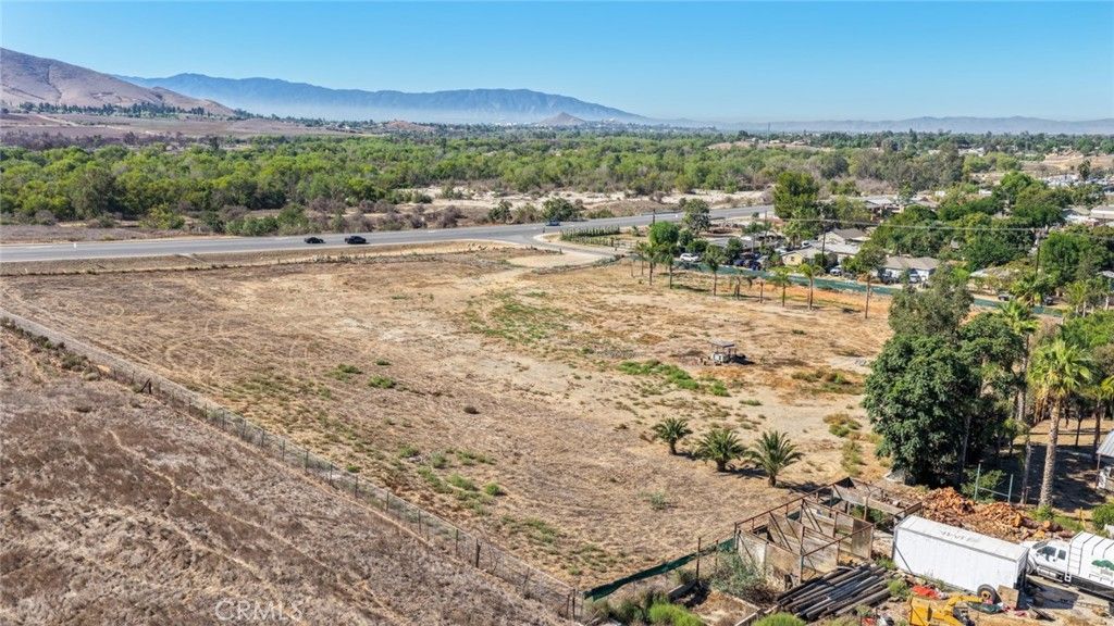 6165 Dodd Street, Jurupa Valley, CA 91752 — exterior