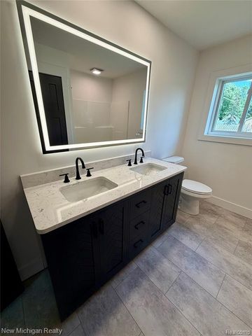 5184 W Carpenter Road, Flint, MI 48504