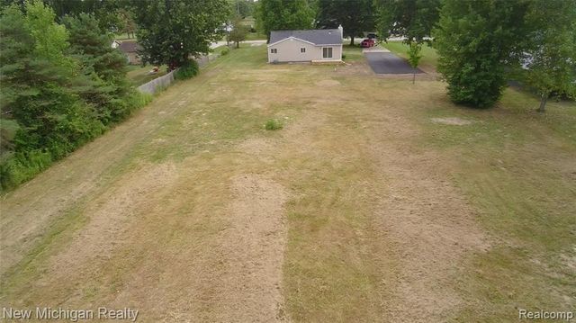 5184 W Carpenter Road, Flint, MI 48504