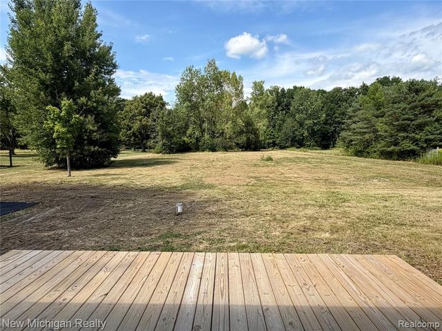 5184 W Carpenter Road, Flint, MI 48504