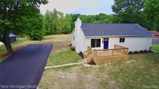 5184 W Carpenter Road, Flint, MI 48504