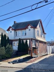 630 Park Ave, Elizabeth City, NJ 07208