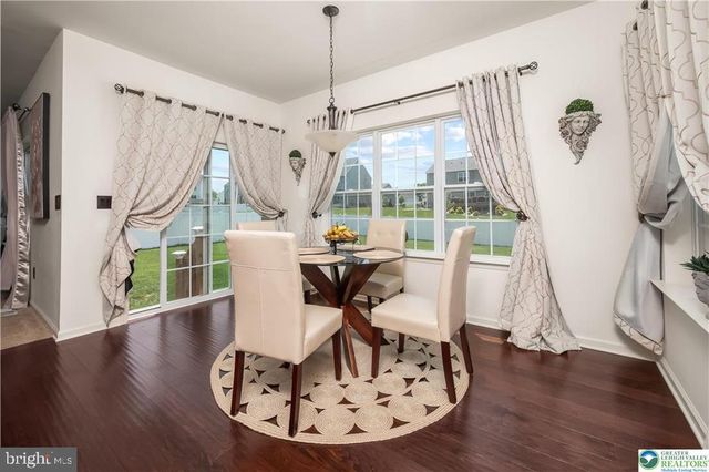 1043 LISA LN, Easton, PA 18045