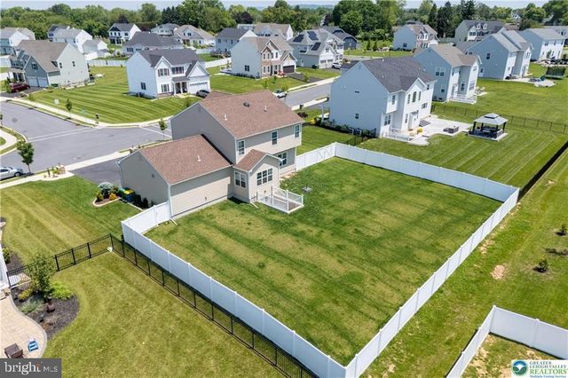 1043 LISA LN, Easton, PA 18045