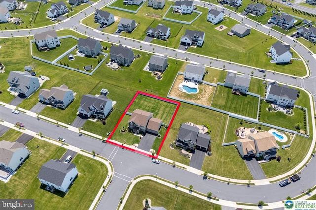 1043 LISA LN, Easton, PA 18045