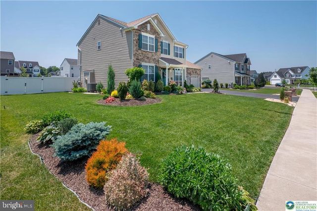 1043 LISA LN, Easton, PA 18045