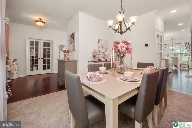 1043 LISA LN, Easton, PA 18045