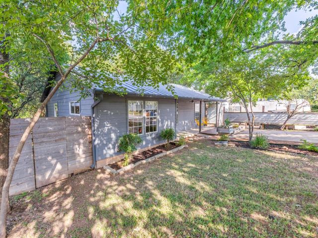 1705 Adriane DR, Austin, TX 78721