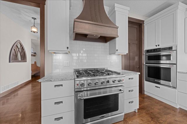 1430 25th Street, Houlton, WI 54082