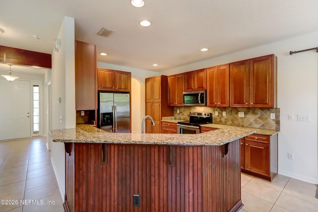 3681 LIGHTVIEW Lane, Jacksonville, FL 32225