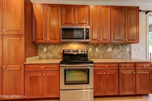 3681 LIGHTVIEW Lane, Jacksonville, FL 32225