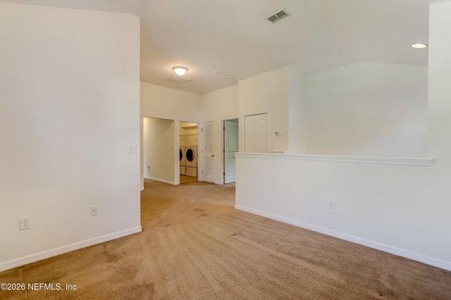 3681 LIGHTVIEW Lane, Jacksonville, FL 32225