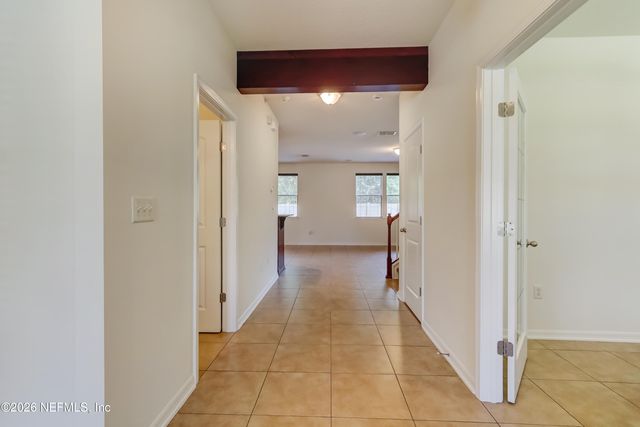 3681 LIGHTVIEW Lane, Jacksonville, FL 32225