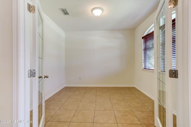 3681 LIGHTVIEW Lane, Jacksonville, FL 32225