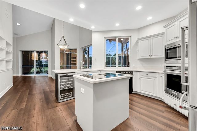 9736 Wilshire Lakes BLVD, Naples, FL 34109