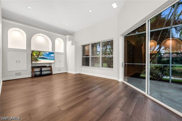 9736 Wilshire Lakes BLVD, Naples, FL 34109