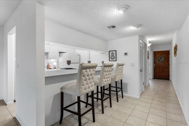510 CRANES WAY 206, Altamonte Springs, FL 32701