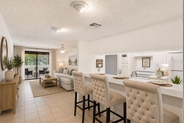 510 CRANES WAY 206, Altamonte Springs, FL 32701