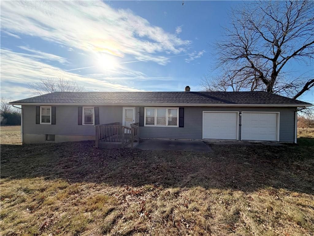 17787 Cantrell Road, Linwood, KS 66052
