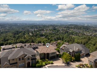 4023 Nw SUNSET Cir, Portland, OR 97229