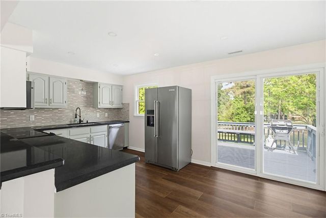 5595 Murray Road, Winston-salem, NC 27106