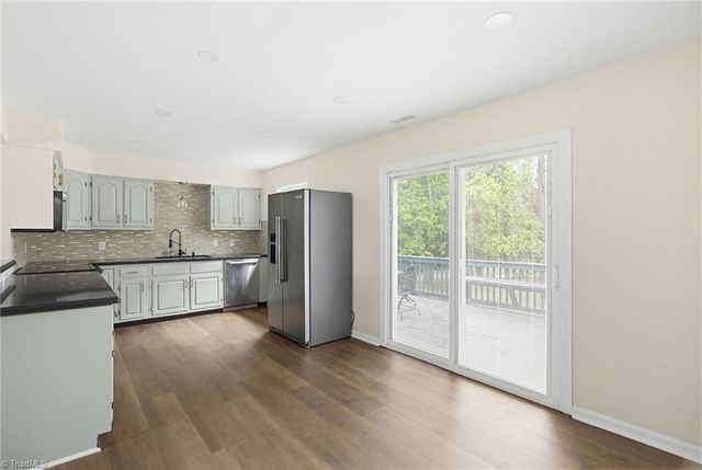 5595 Murray Road, Winston-salem, NC 27106