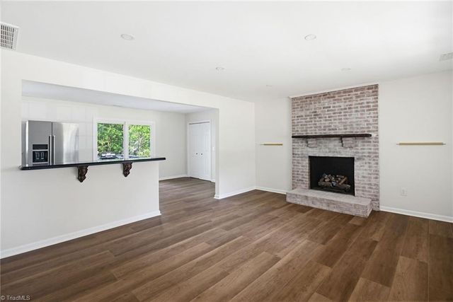 5595 Murray Road, Winston-salem, NC 27106